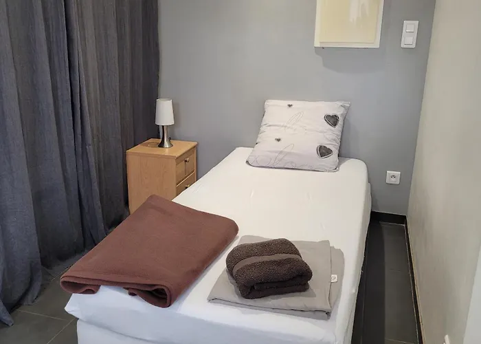 Апартаменты Joli 1 Personne, Avec Terrasse