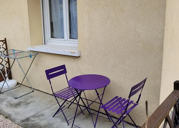 Апартаменты Joli 1 Personne, Avec Terrasse Тарб